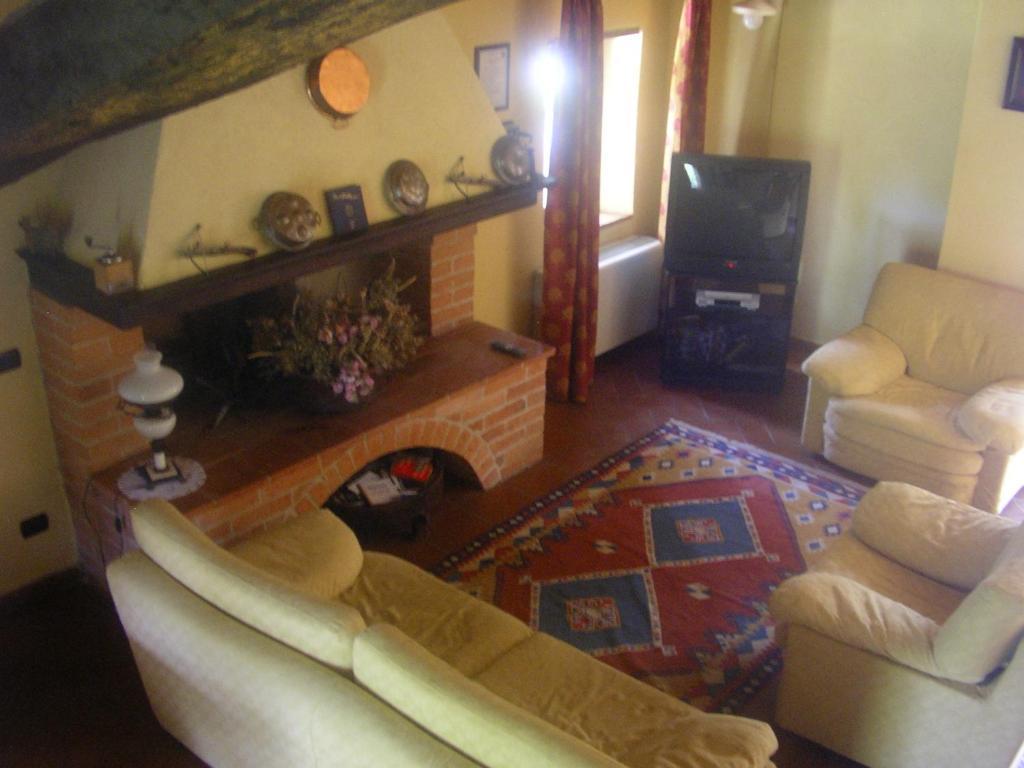 קיוסדינו Agriturismo Il Mulino Delle Pile מראה חיצוני תמונה