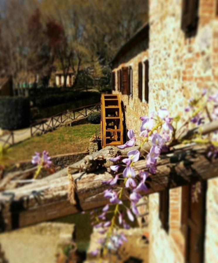 קיוסדינו Agriturismo Il Mulino Delle Pile מראה חיצוני תמונה